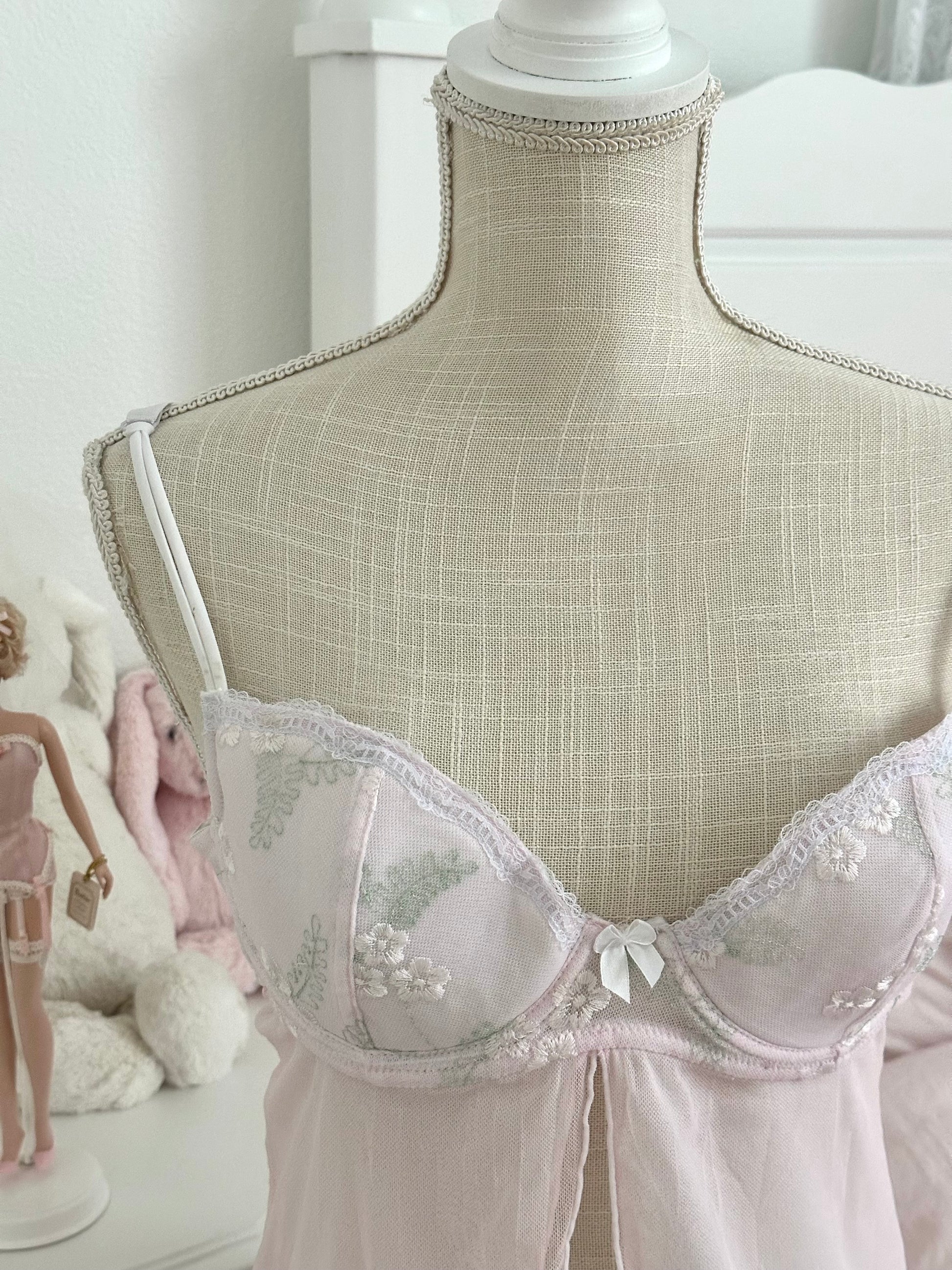 Vintage Rampage Pink Floral Embroidered Babydoll Top Size: 36B/M