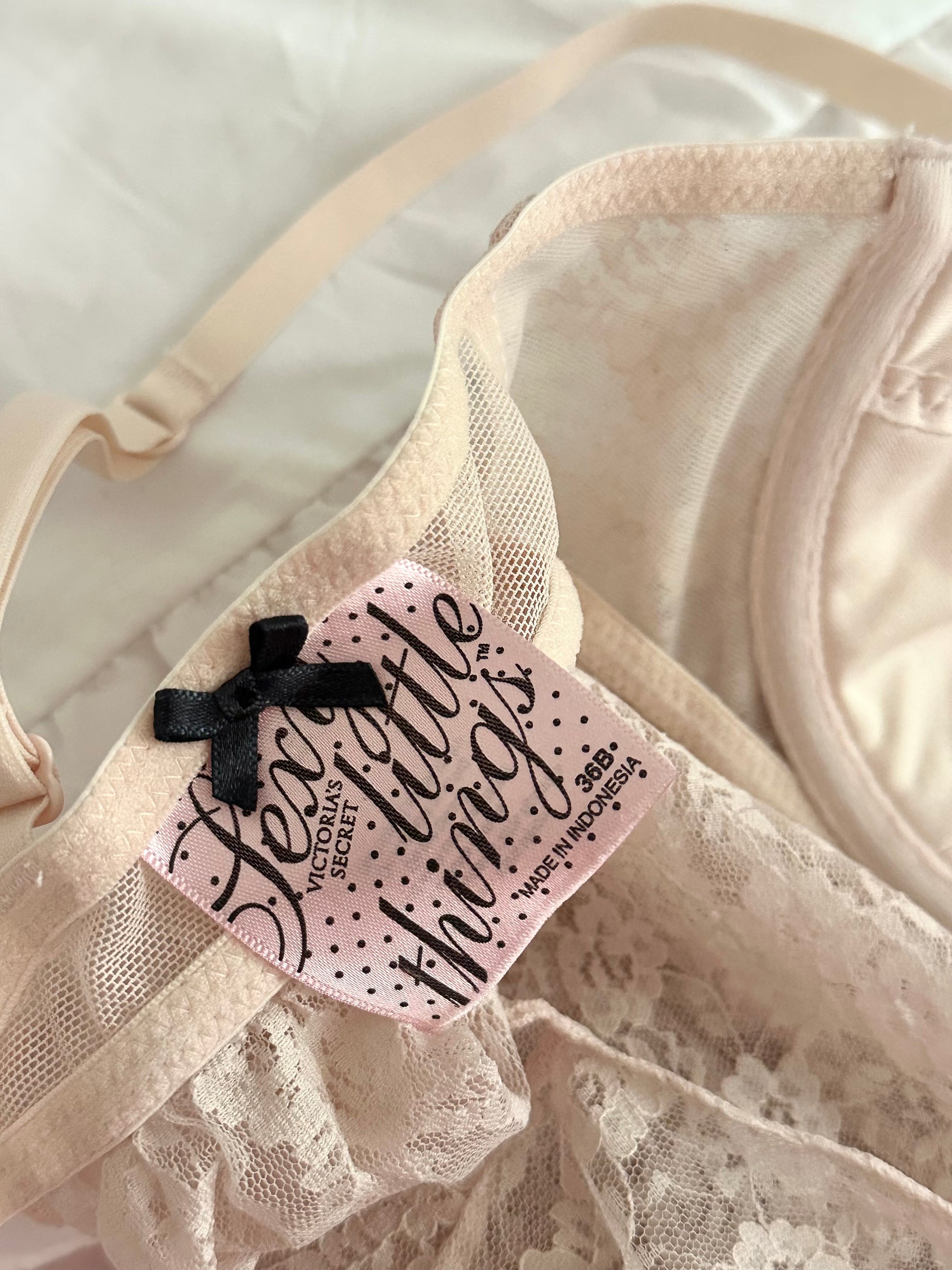 Vintage 2006 Victoria’s Secret Sexy Little Things Pink Lace Babydoll Top Size: 36B