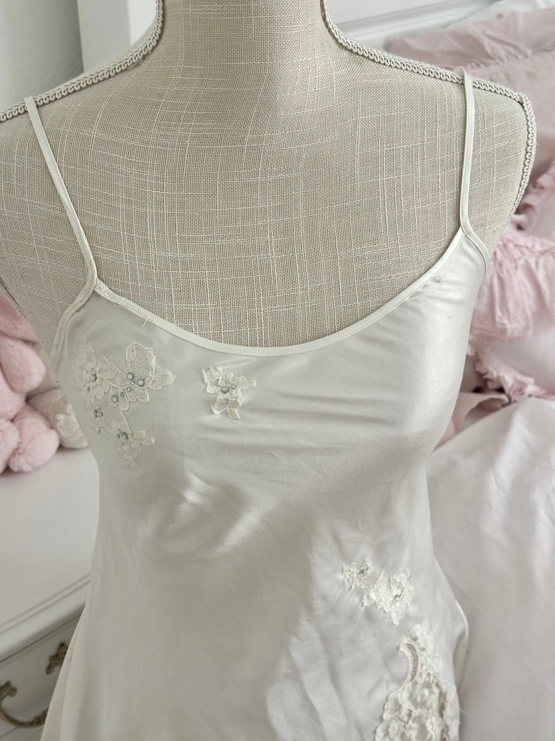 Vintage 2004 Victoria’s Secret White Satin Babydoll Dress Size: XS