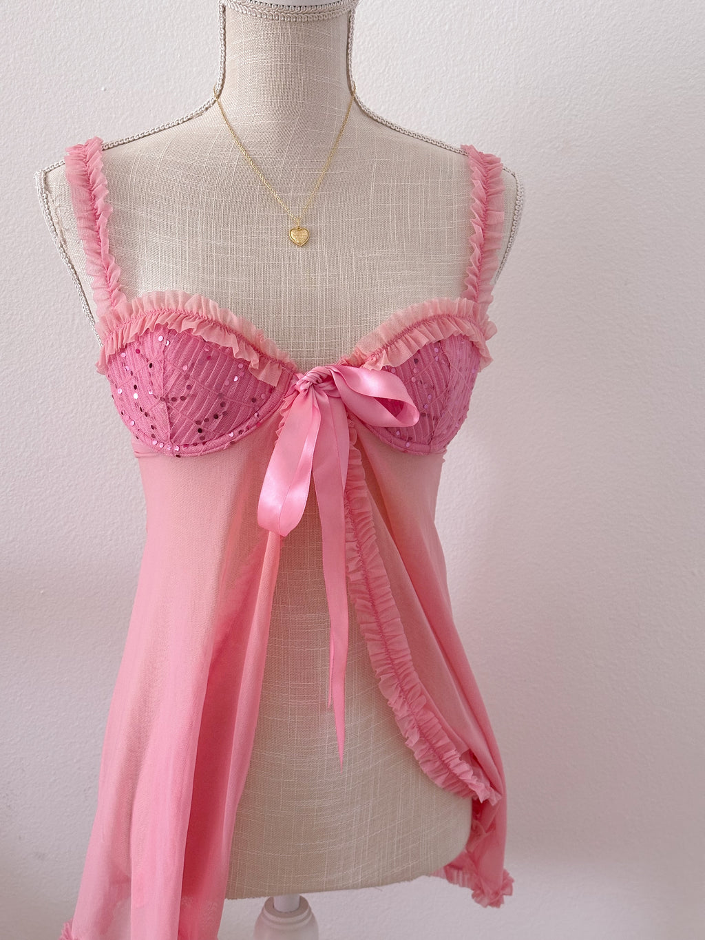 Vintage Victoria's Secret Pink babydoll lingerie sequin top size: 34 B