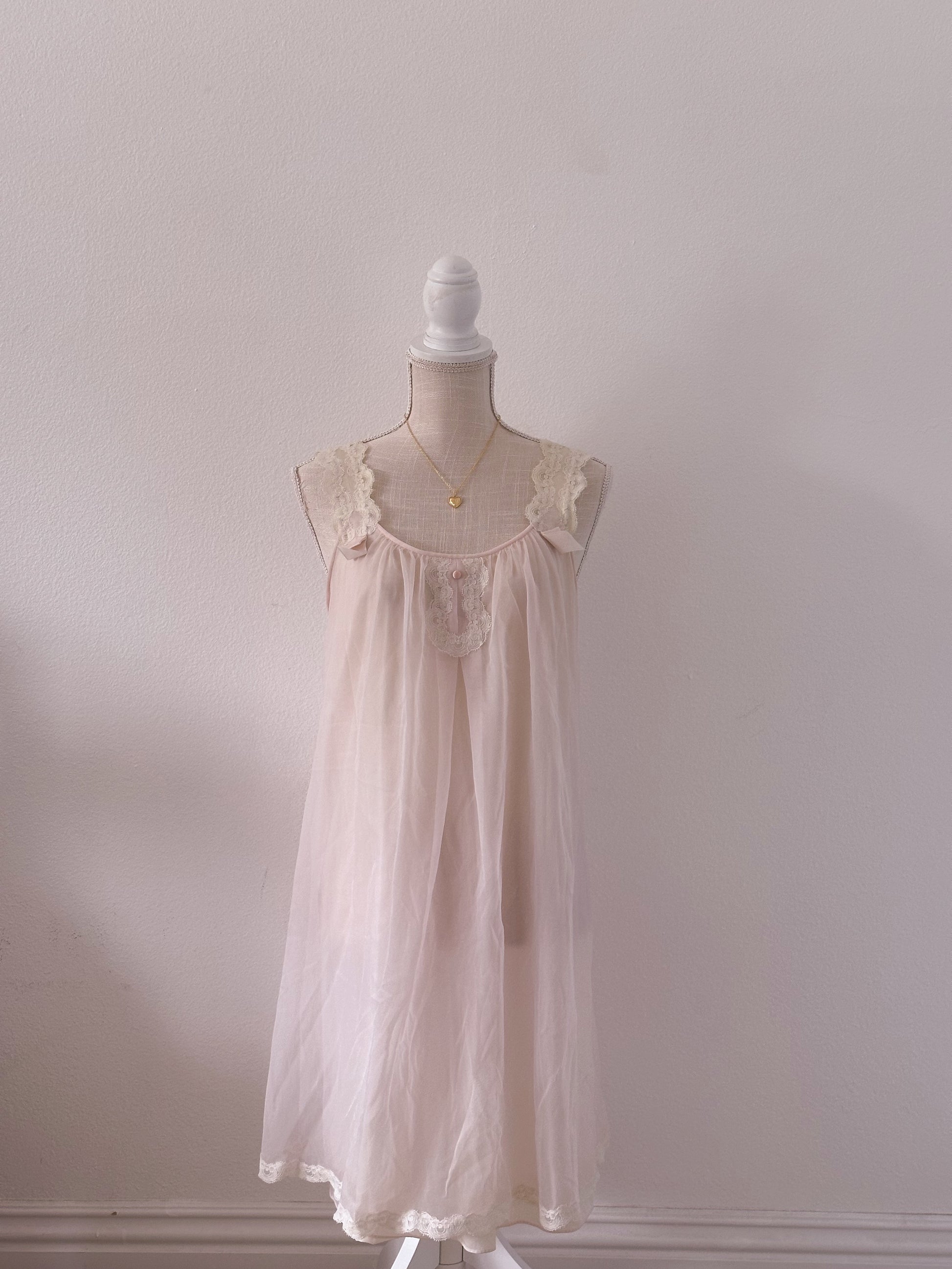 Vintage 1960s pink nylon nightgown Size: S