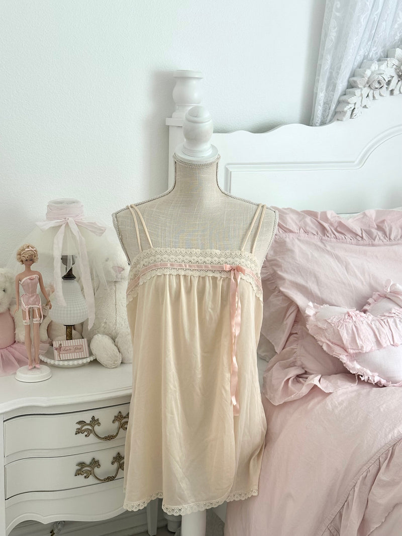 Vintage 1970s cream Nylon Lace Slip Dress Size: L