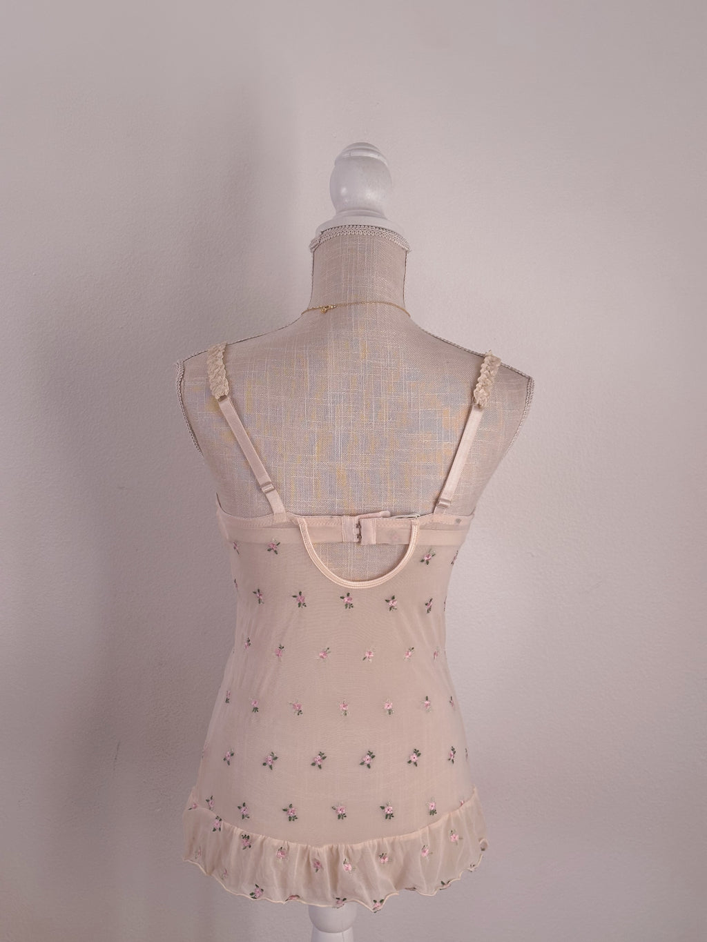 Vintage Ava Rose Cream Floral Babydoll Size: M