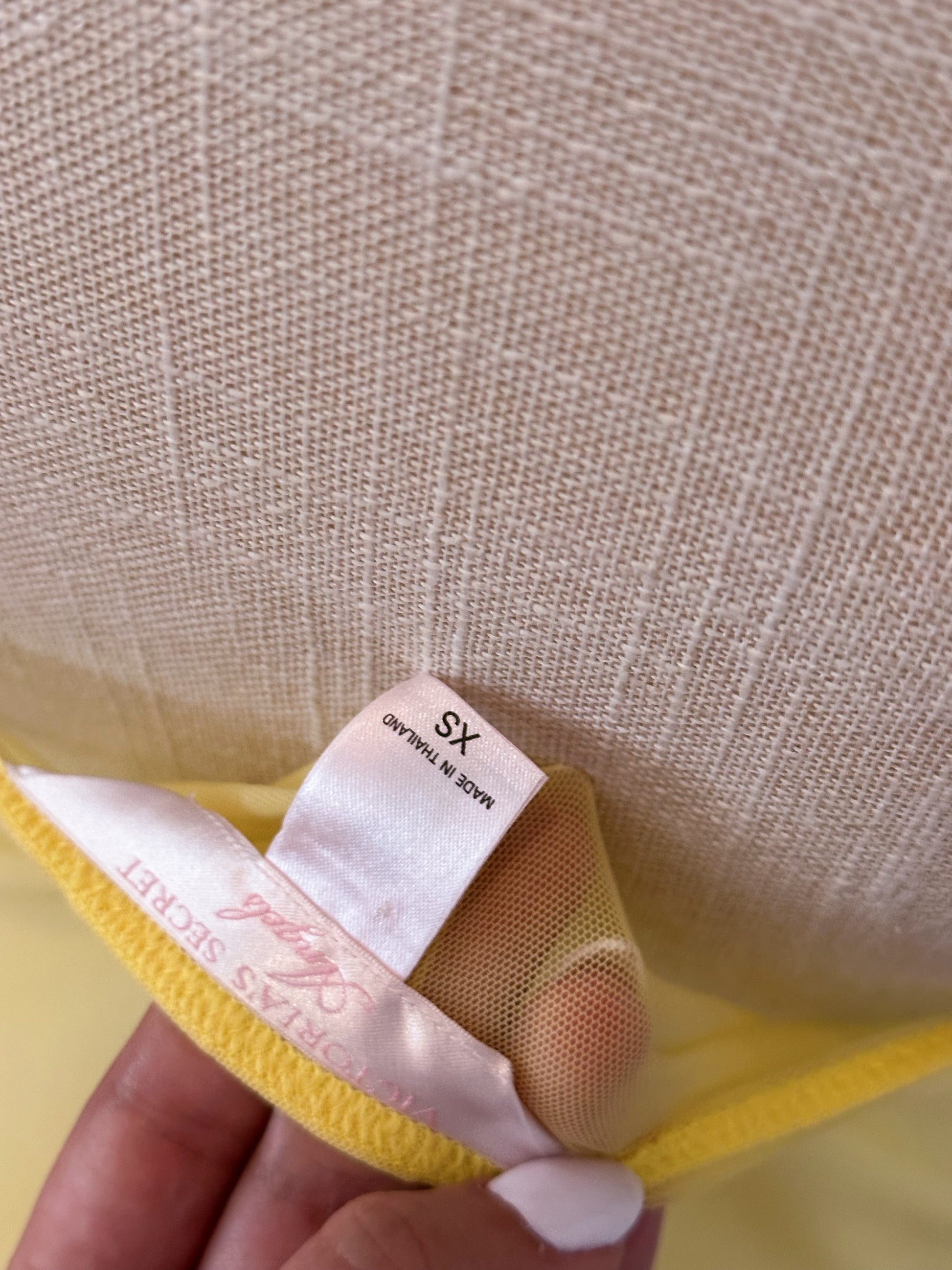 Vintage Sabrina Carpenter yellow Victoria's Secret babydoll slip dress size: XS