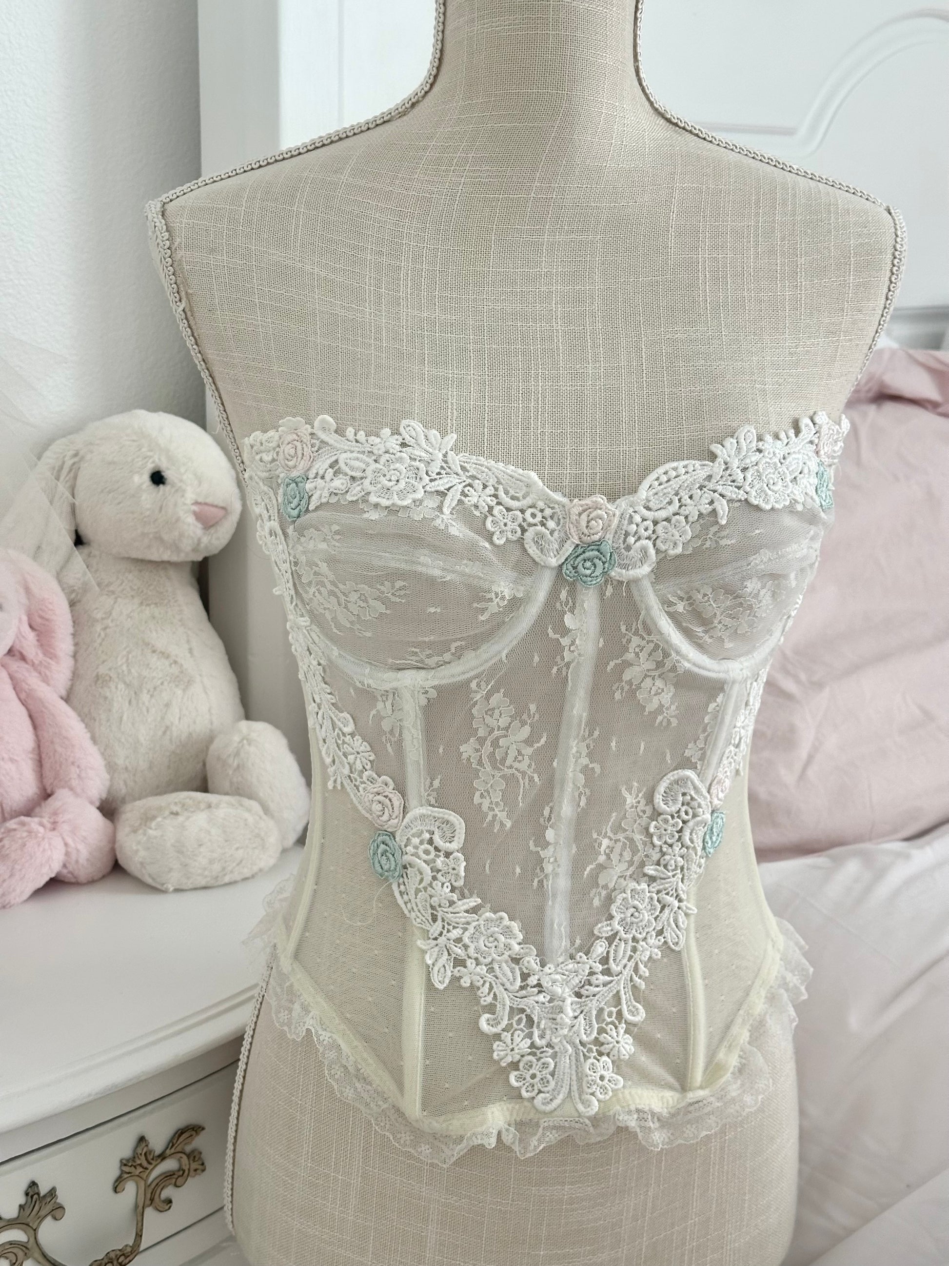 Vintage 1970s Victoria’s Secret White Floral Corset Bustier Top Size: XS/S