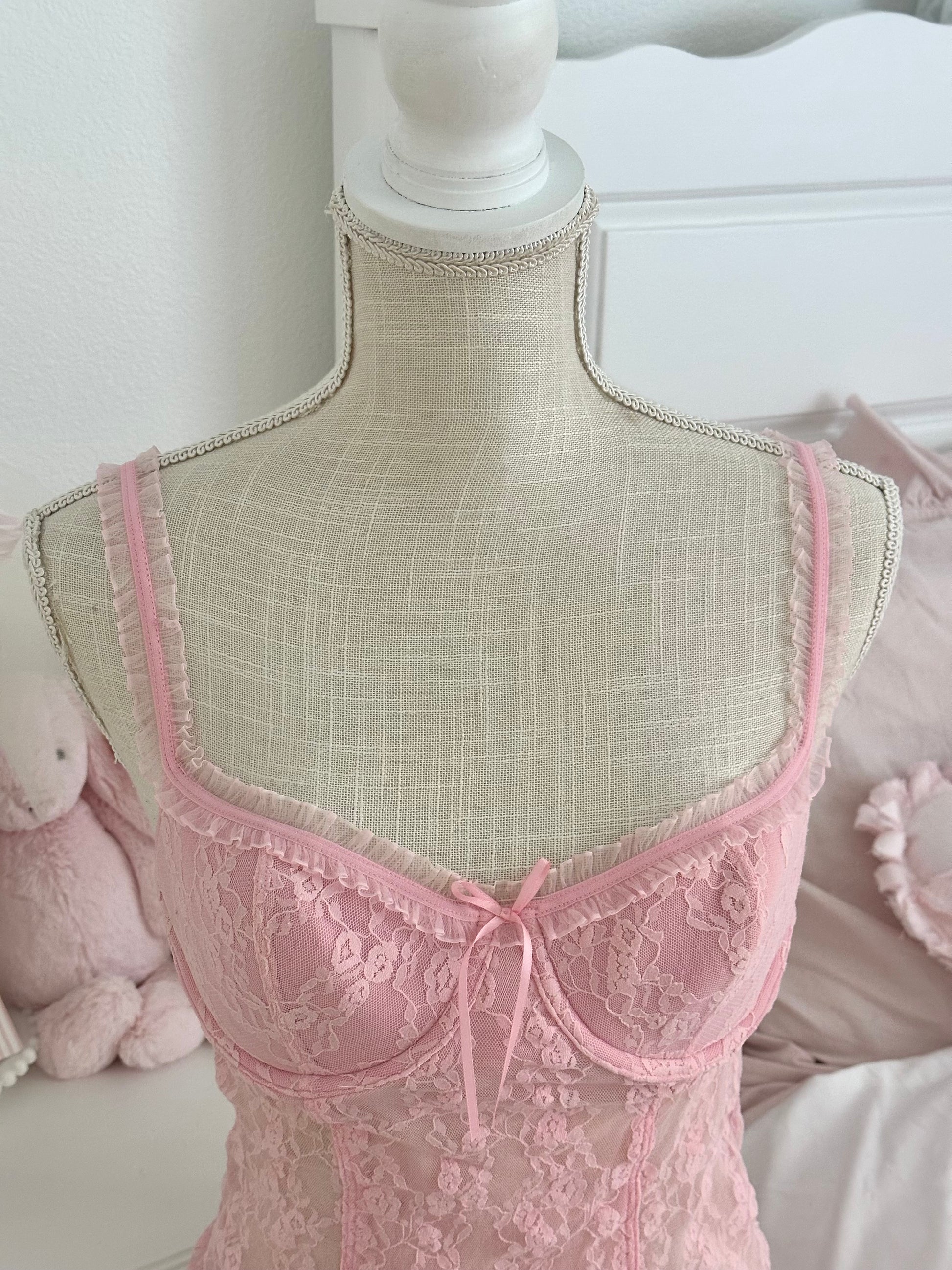 Vintage 2005 Victoria’s Secret Sydney Carlson Pink Bustier Lace Top Size: M