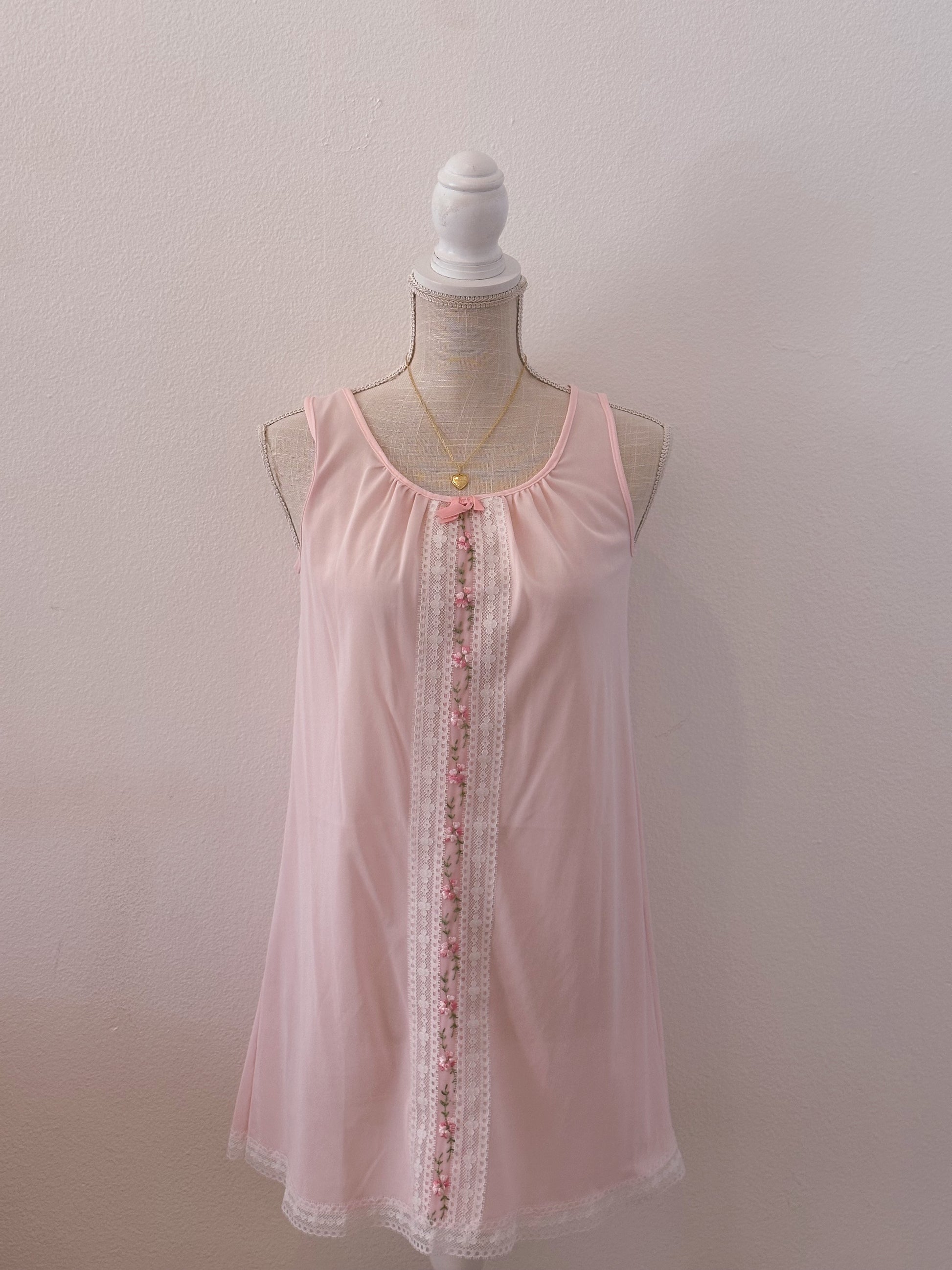 Authentic 1950s vintage pink nightgown dress Size: S