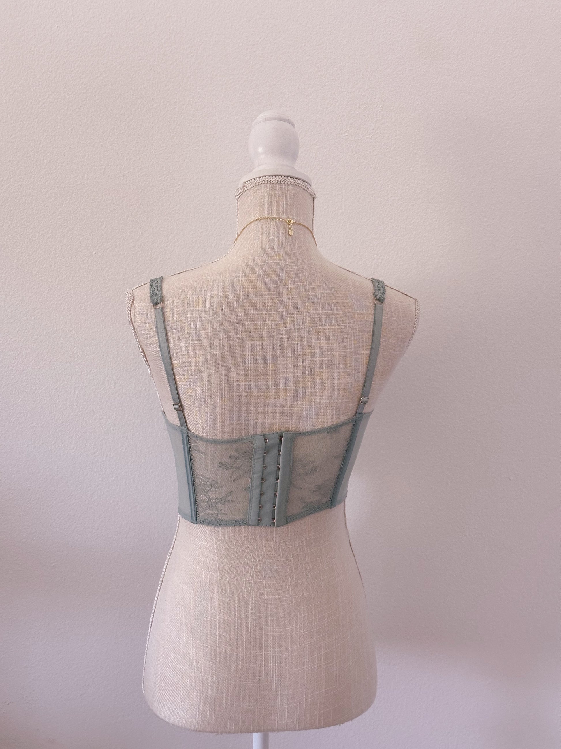 Victoria's Secret Corset top size: Xs/S