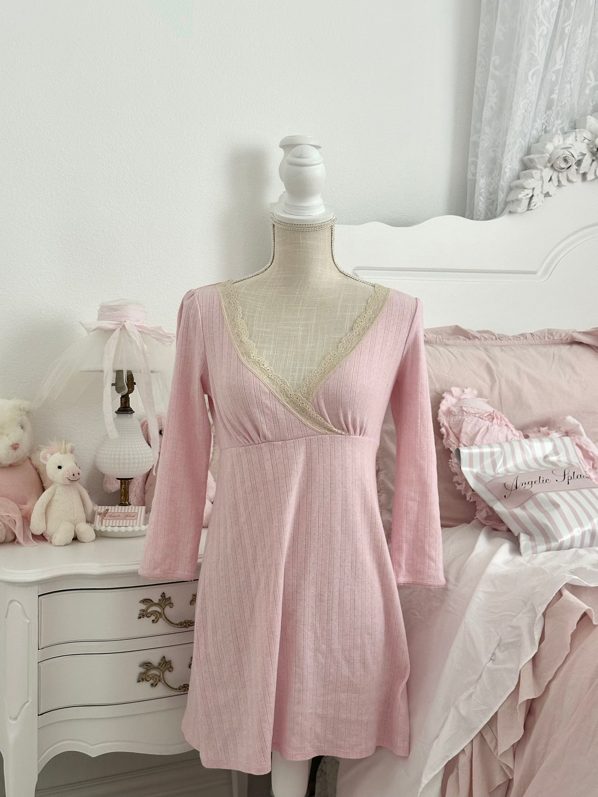 Vintage 2009 Victoria’s Secret Long Sleeve Mini Dress Size: M