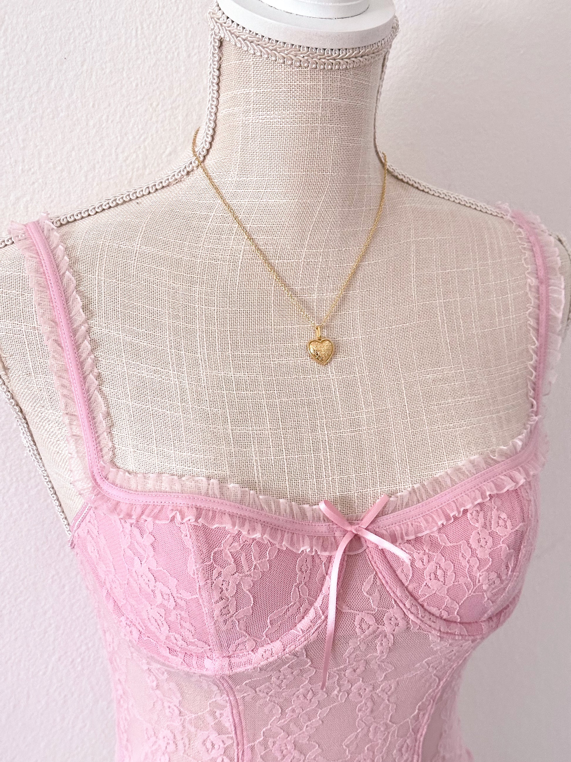 Vintage Victoria's Secret 2005 pink Sydney Carlson lace camisole top size: XS