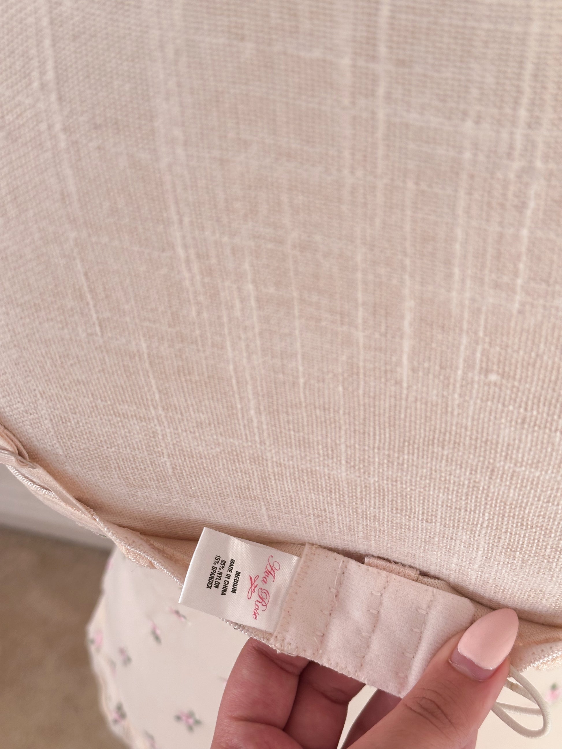 Vintage Ava Rose Cream Floral Babydoll Size: M