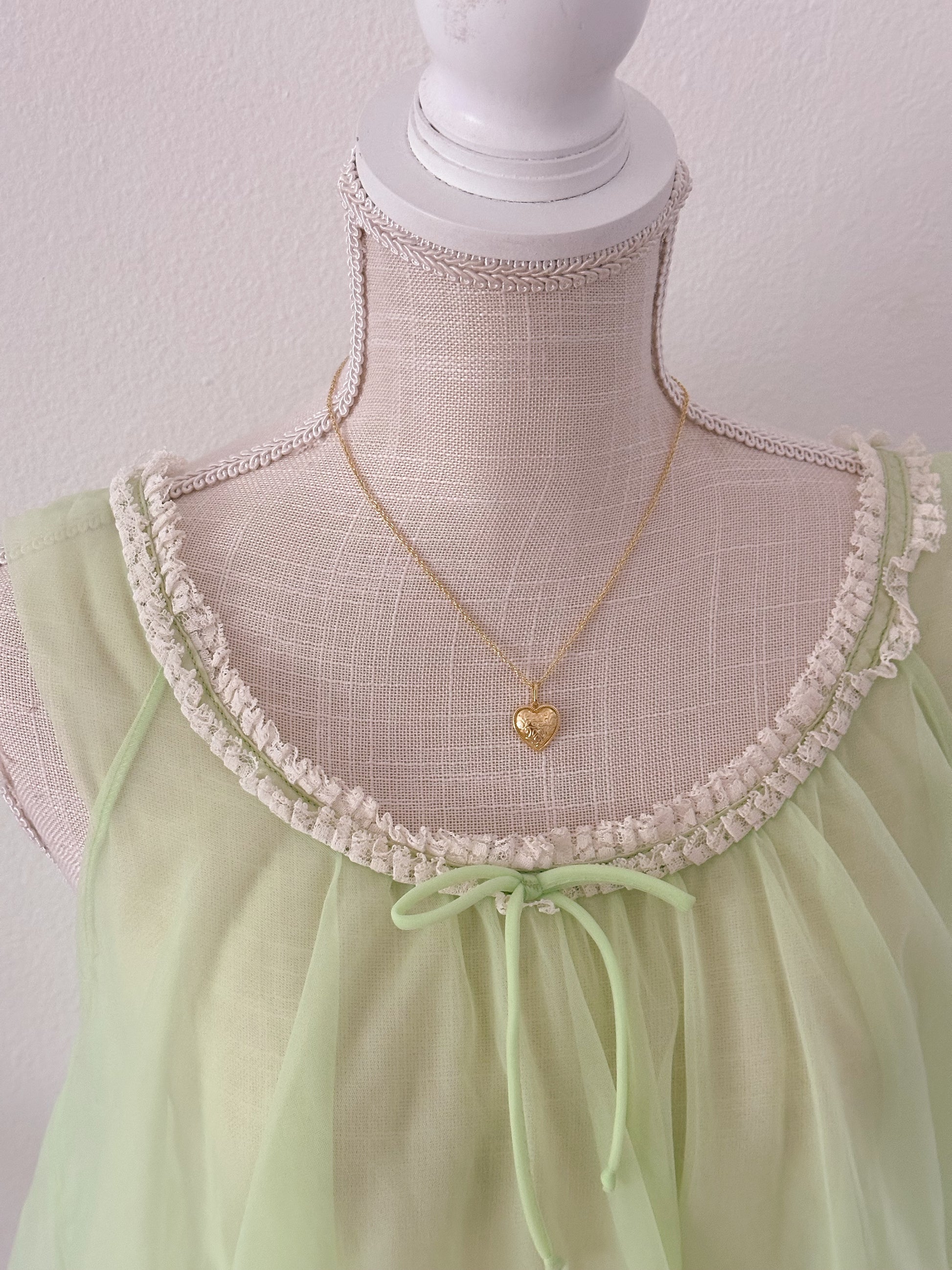 Vintage Green 1960s Sabrina Carpenter Babydoll top size: L