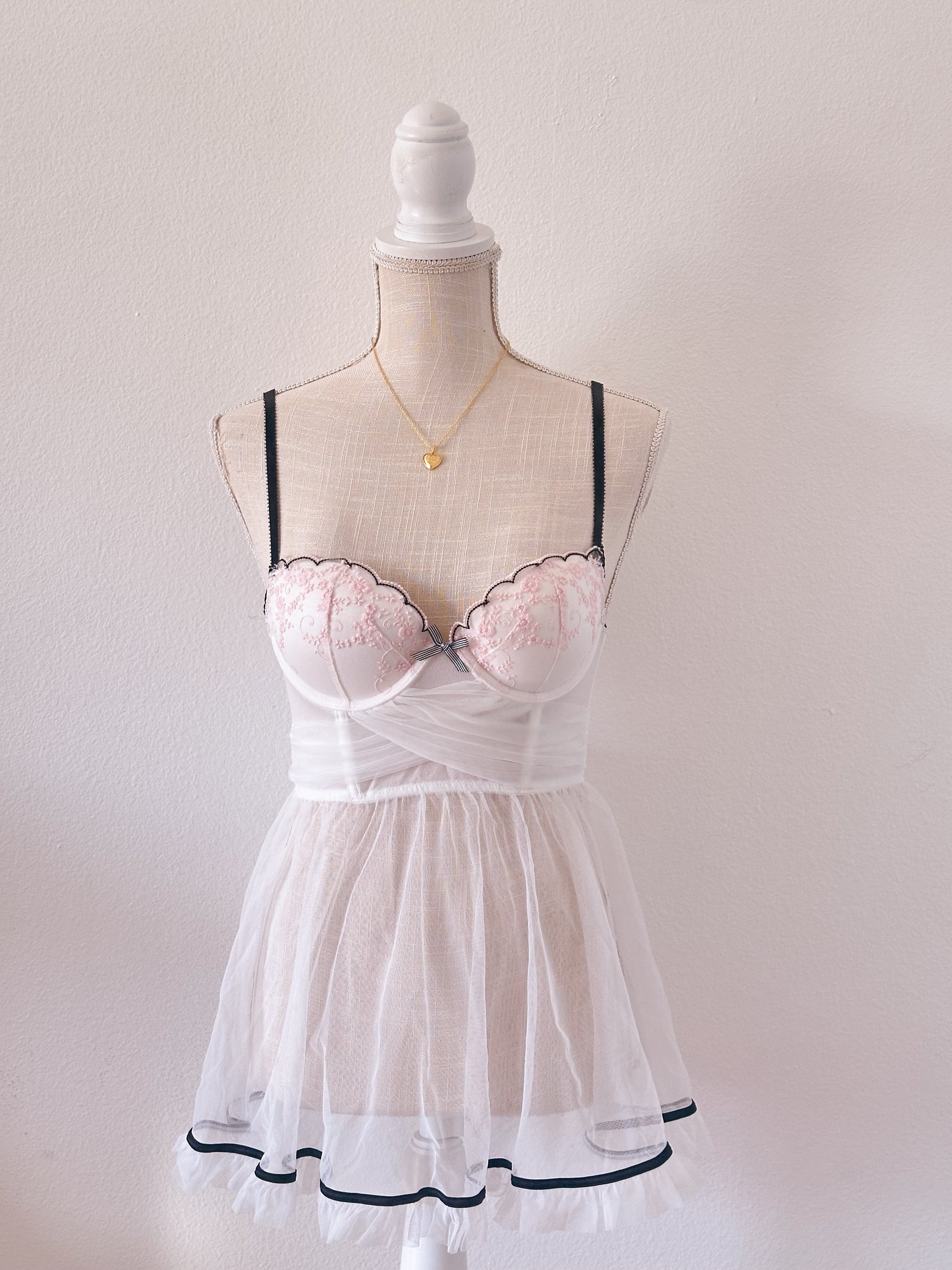 Vintage Victoria's Secret white ballerina babydoll top Size: 34 B