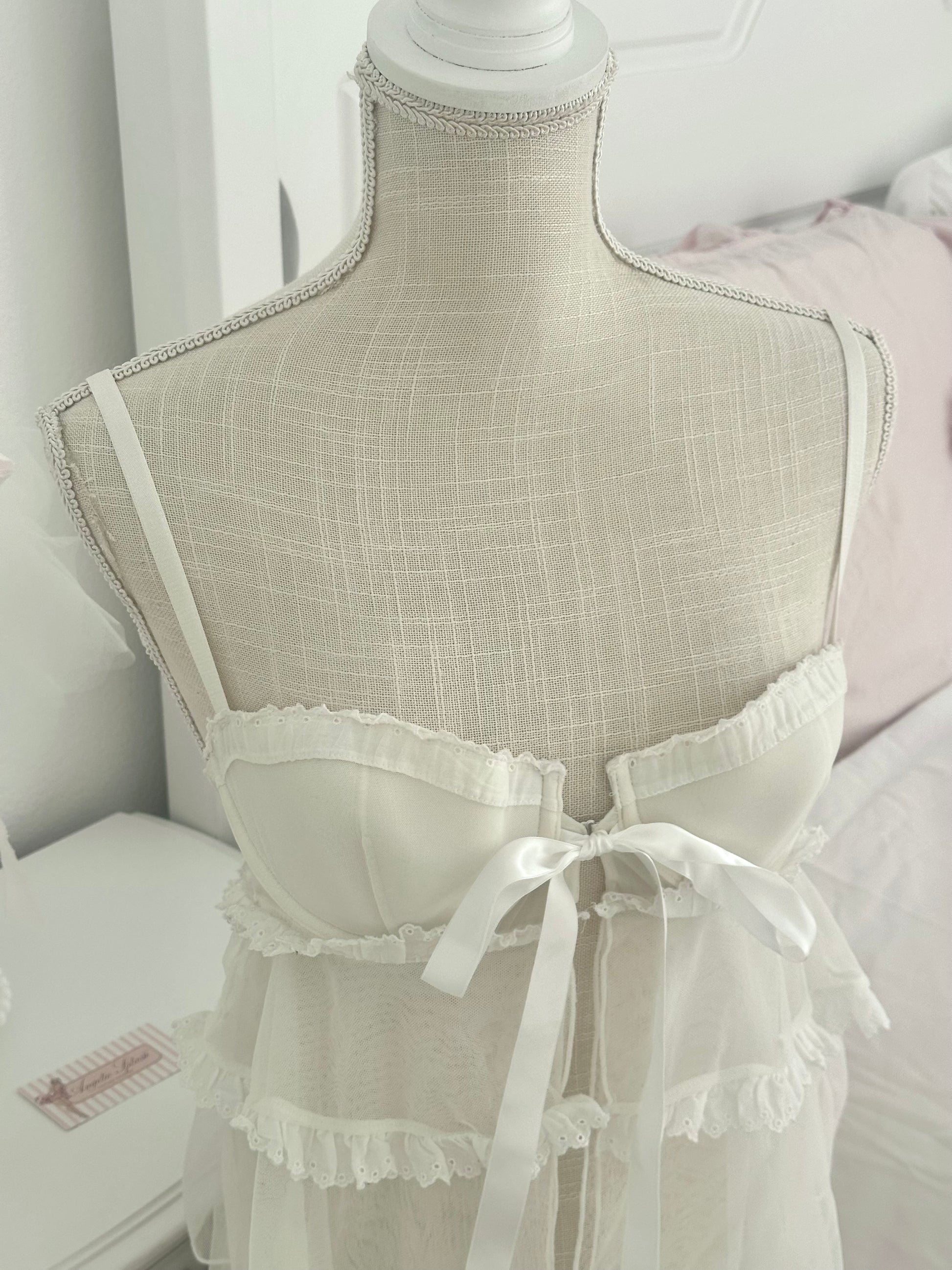 Vintage 2011 Victoria’s Secret Bridal Tiered Shabby Chic Babydoll Top Size: 34B