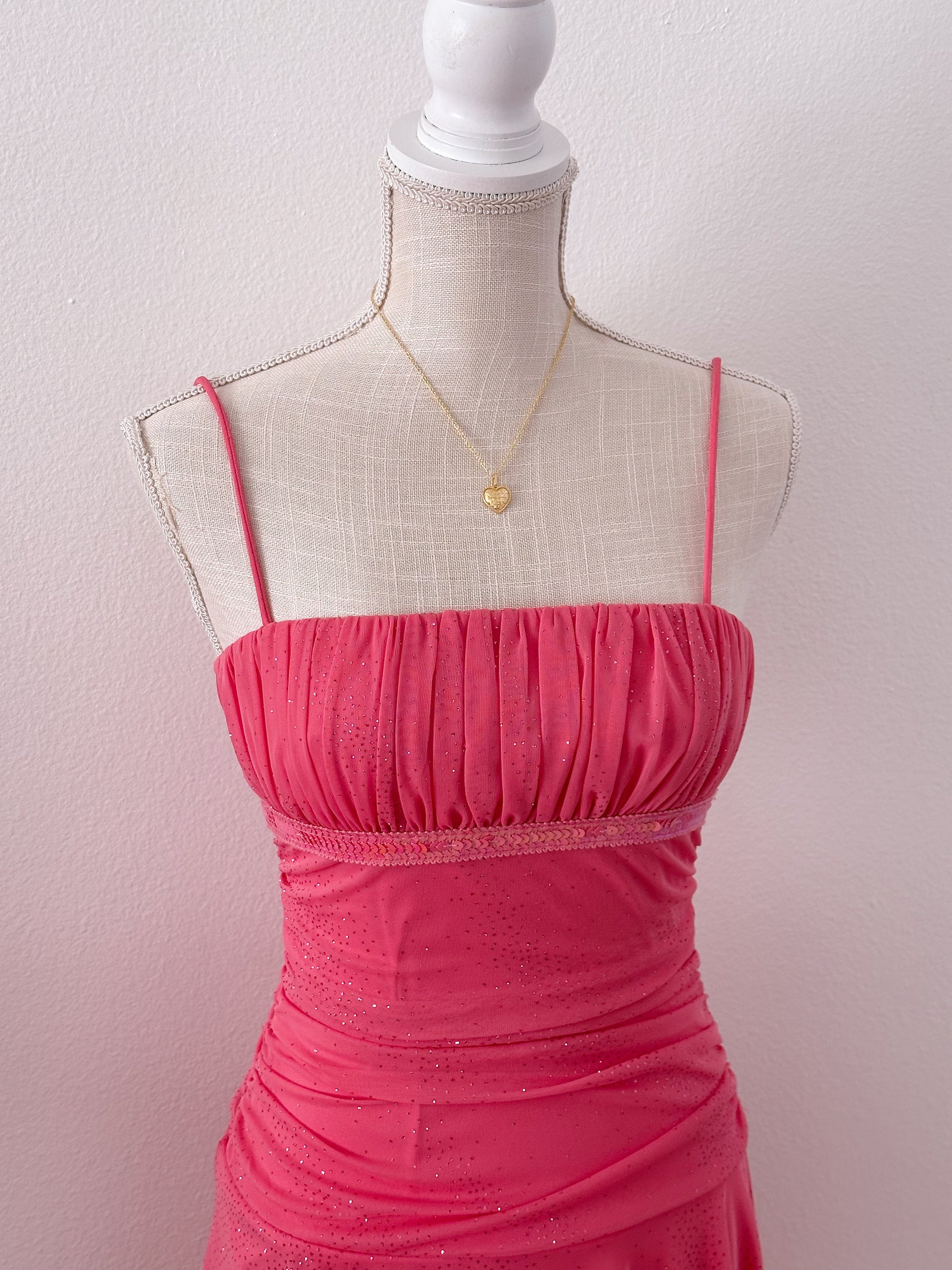 Vintage sparkly pink formal city triangles dress size: M Angelic Splash Vintage sparkly pink formal city triangles dress size: M Angelic Splash