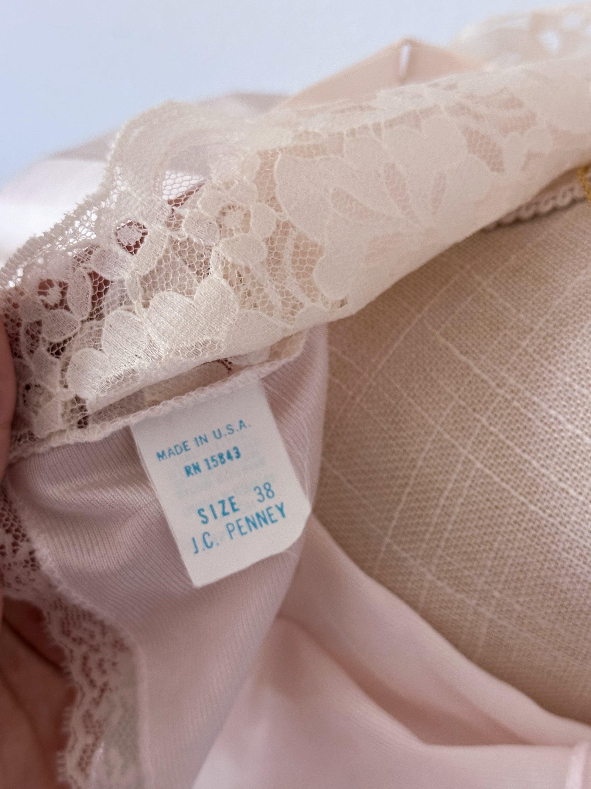 Vintage nylon 1950s shabby chic pink cami top size: S