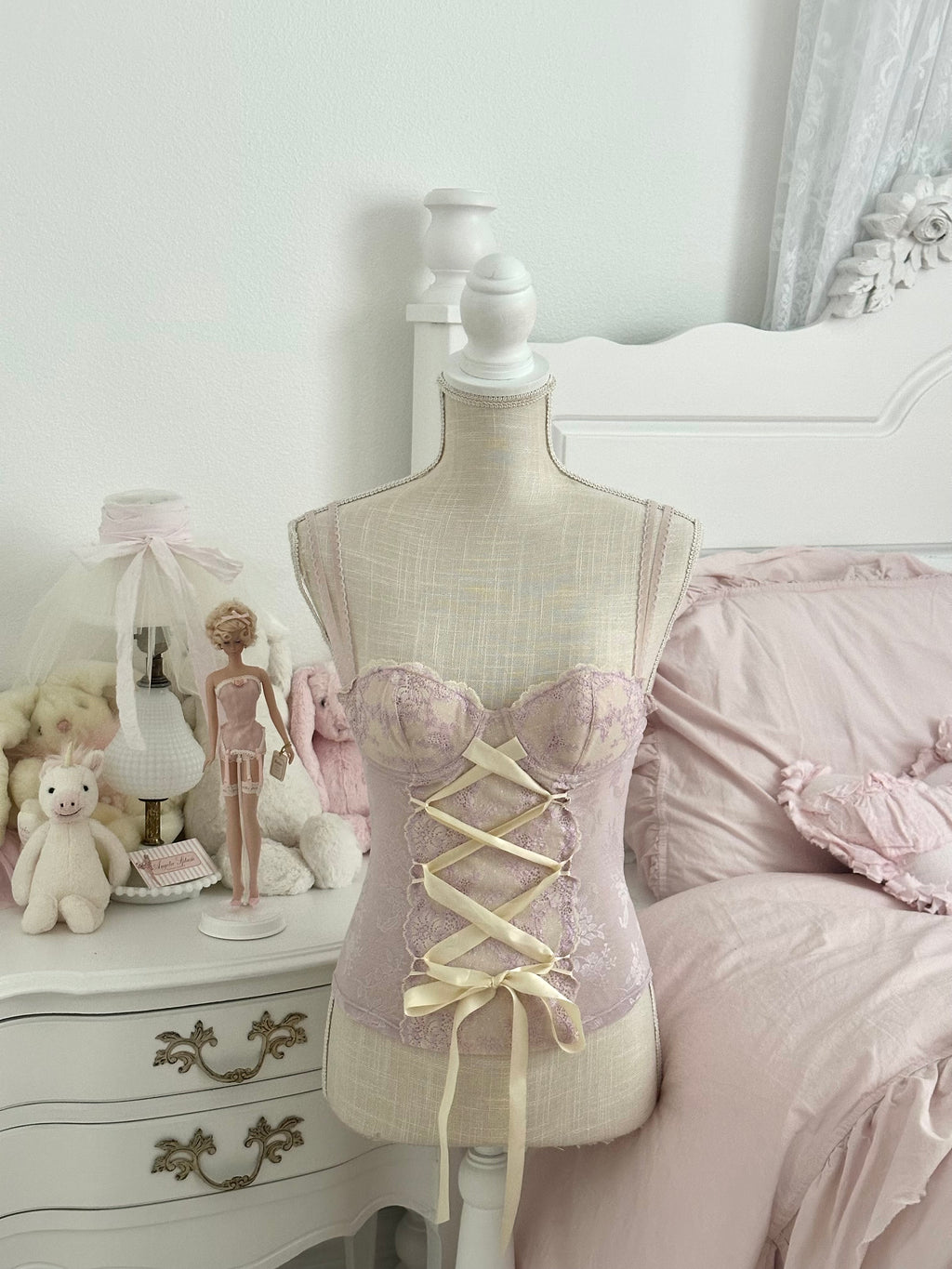 Vintage 2000s Hillard & Hanson Ballerina Lace Corset Size: S