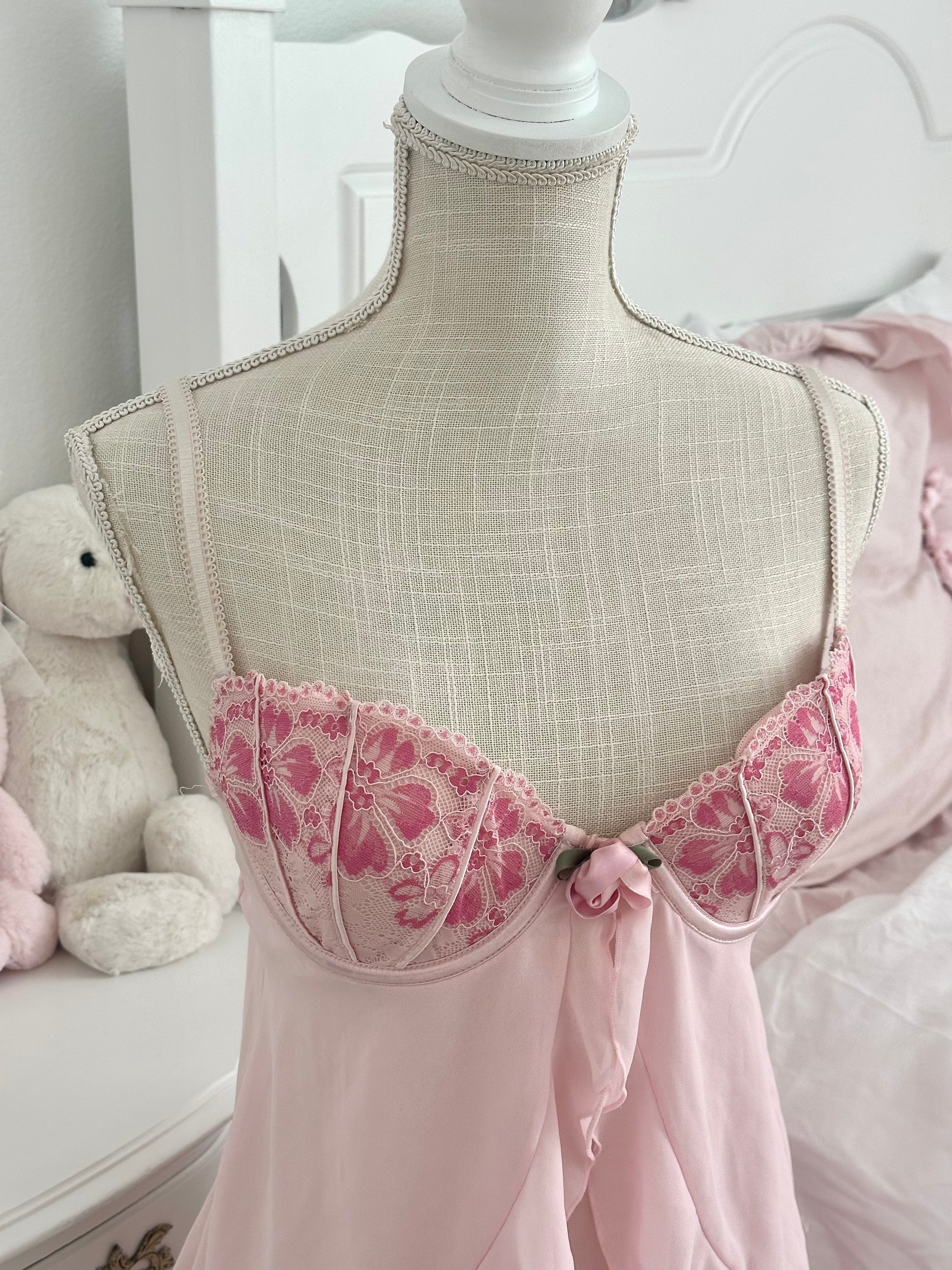 Vintage Y2K Delicates Pink Tiered Floral Slip Dress Size: M