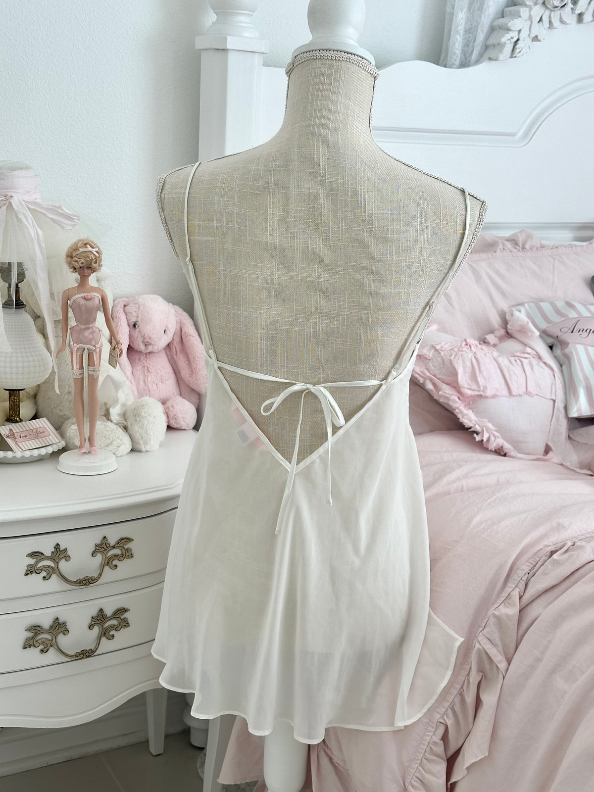 Vintage 2000 Victoria’s Secret White Sheer Open Back Babydoll Slip Dress Size: XS