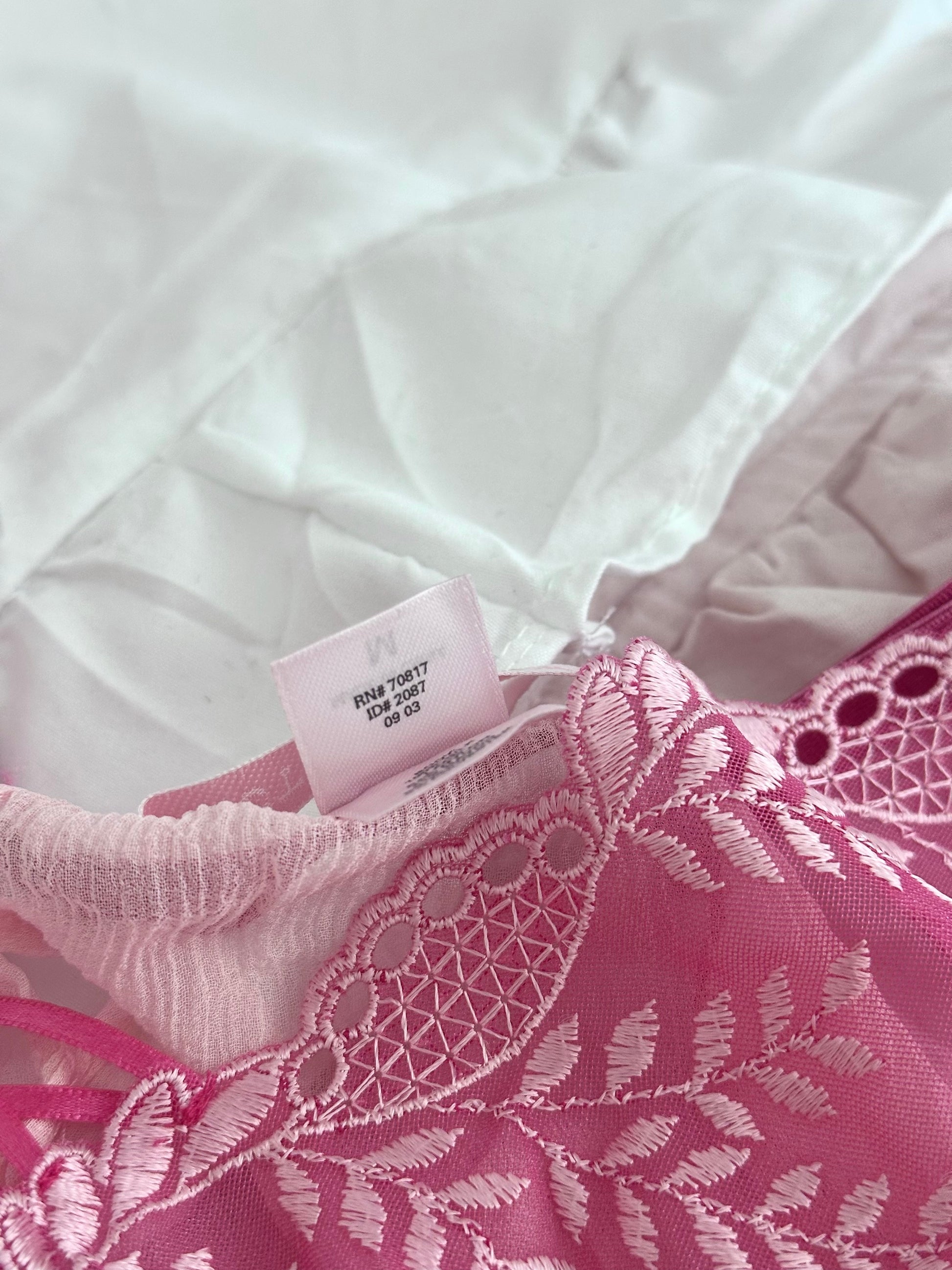 Vintage 2003 Victoria’s Secret Pink Silk Lace Cami Set Size: M