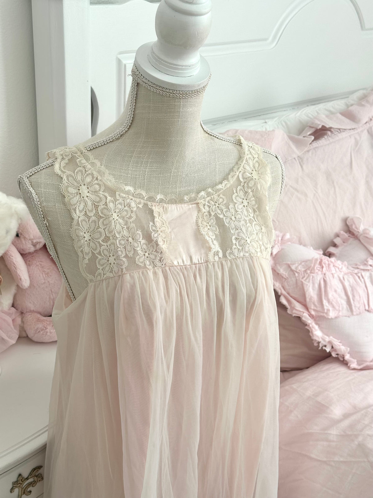 Vintage 1960s Vanity Fair Pink Sheer Nylon Nightgown Size M