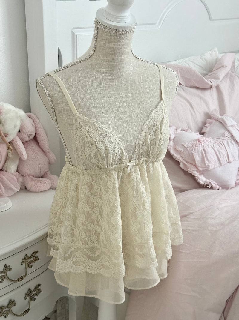 Vintage 2008 Victoria’s Secret Sexy Little Things Cream Lace Cami Top Size M