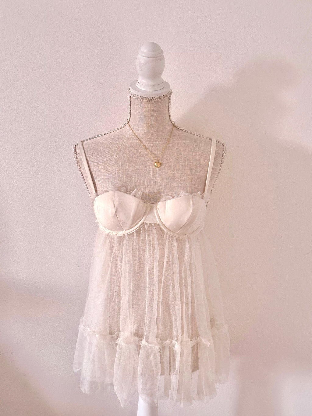 Victoria’s Secret Cream Lace Babydoll Size: 34B